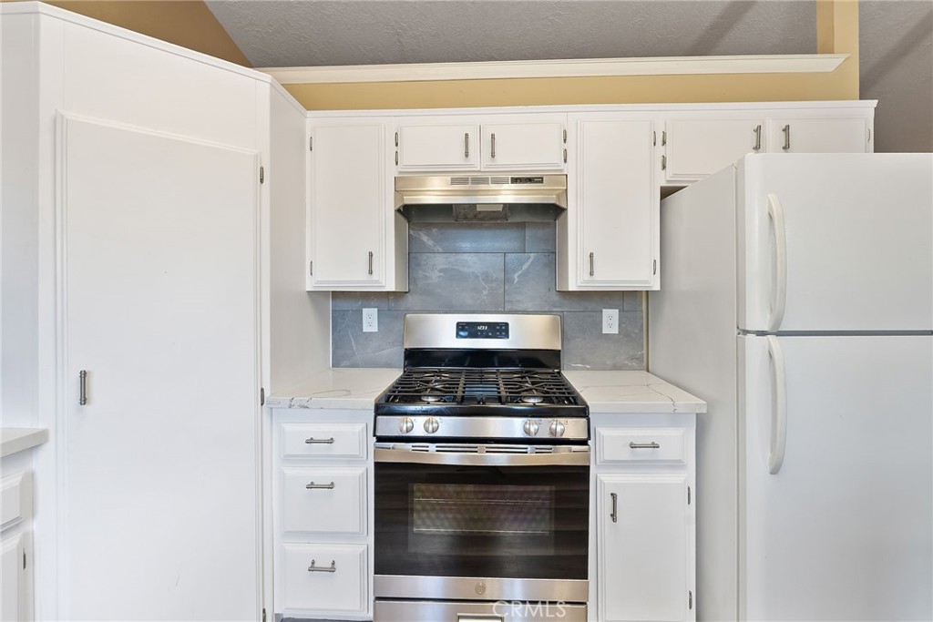 18125 Hackberry Street