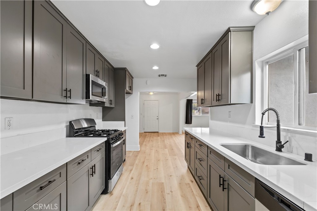 18264 Pine