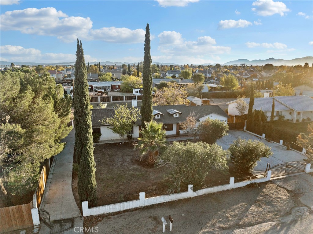 14669 La Brisa