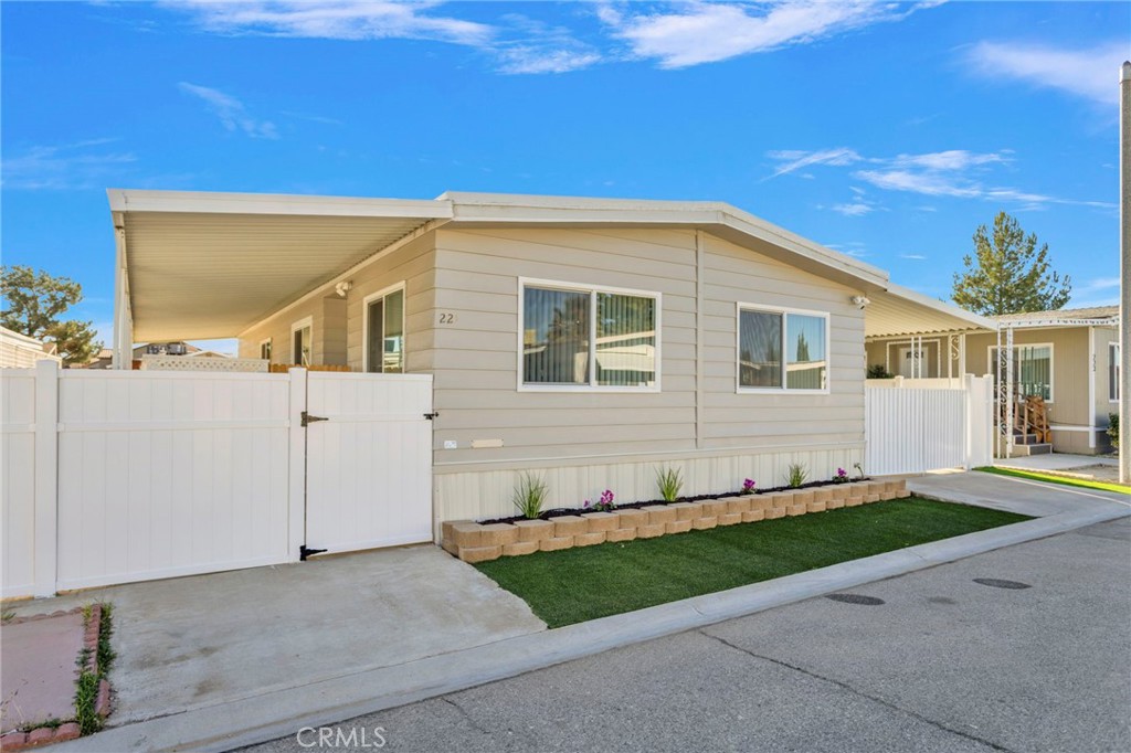 15252 Seneca Road 221