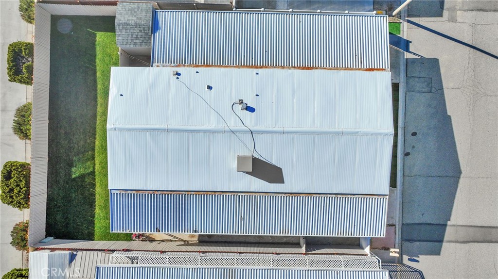 15252 Seneca Road 221