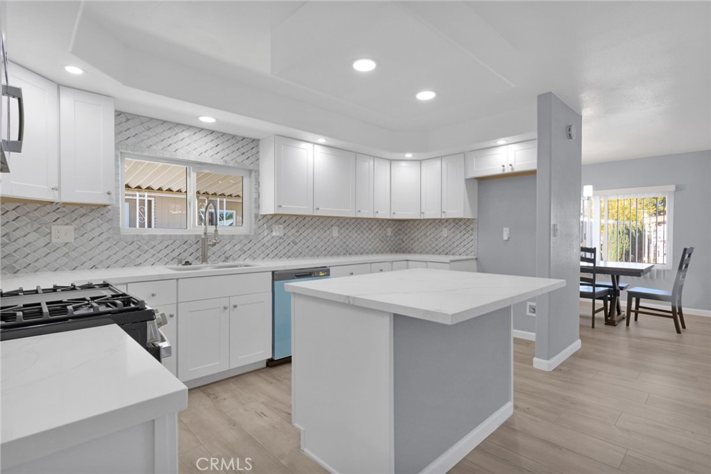 15252 Seneca Road 221