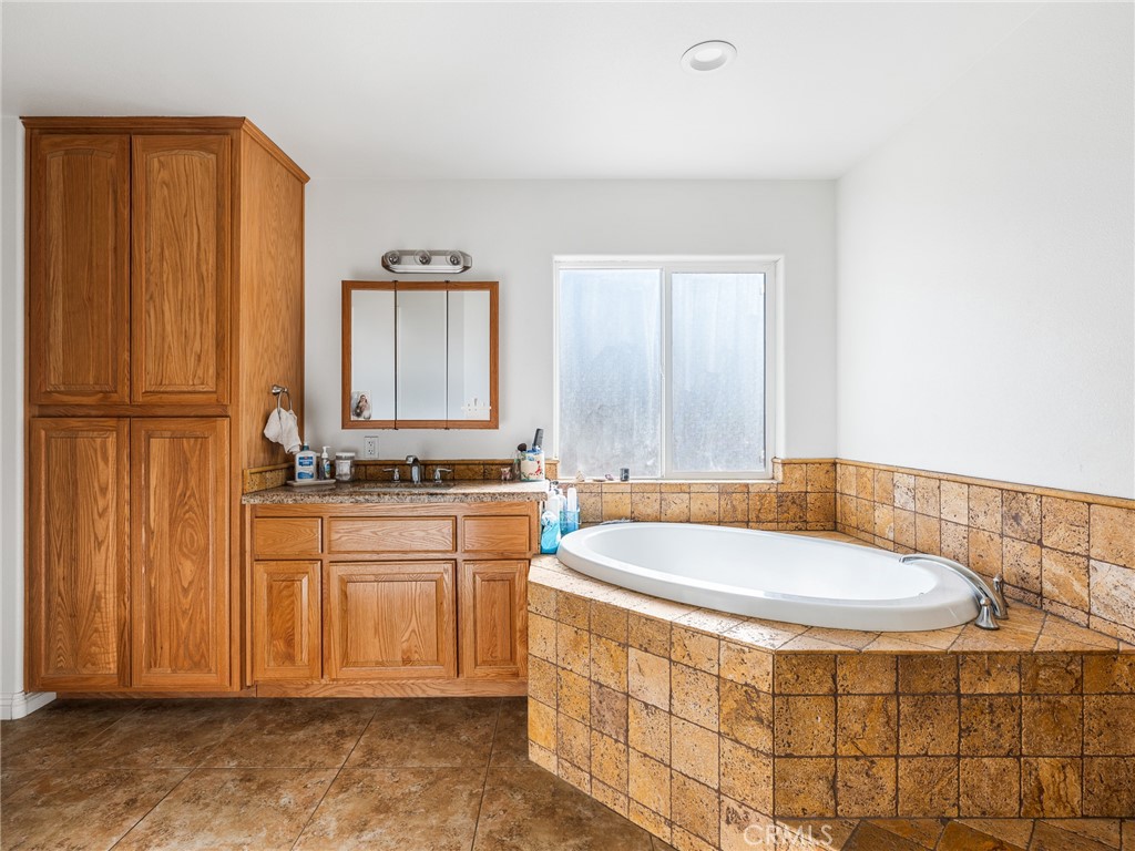 13850 Nightshade Road