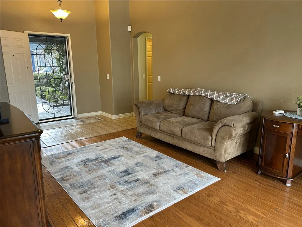 13183 La Salle Circle