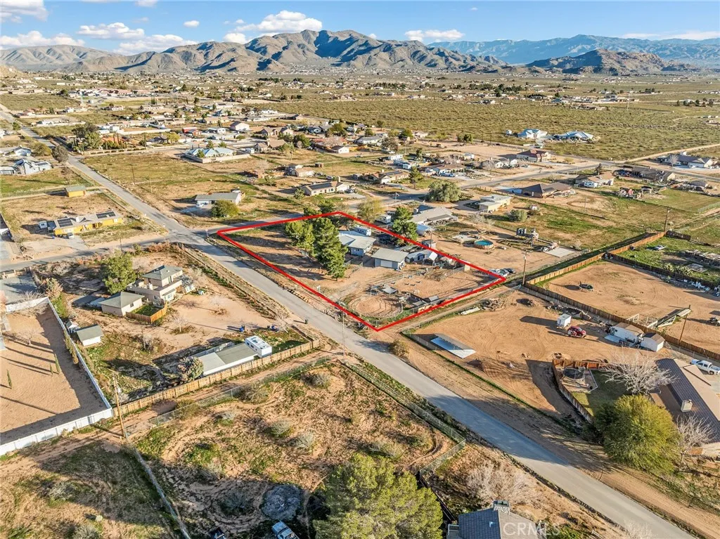 22977 El Centro