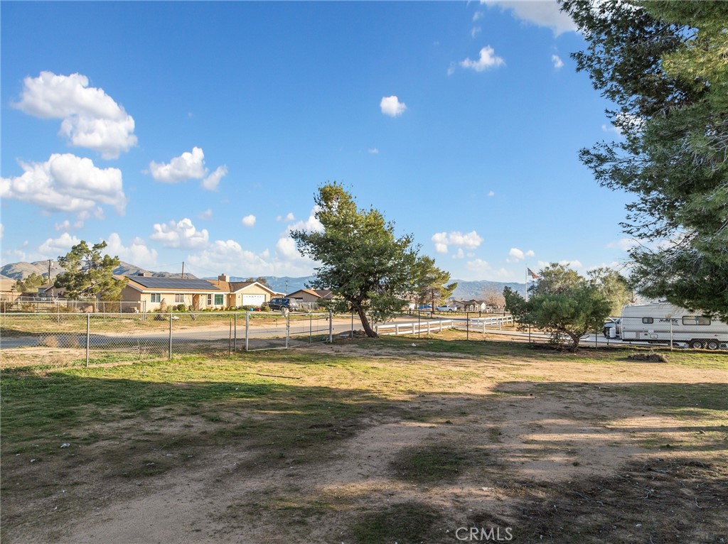 22977 El Centro