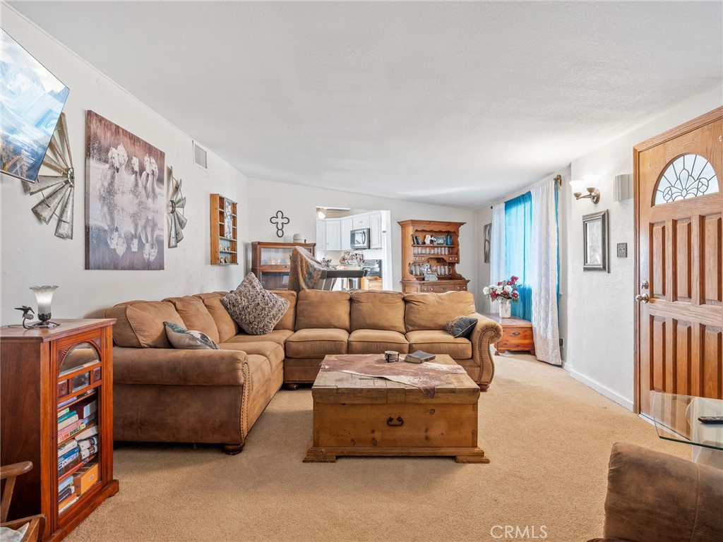 22977 El Centro