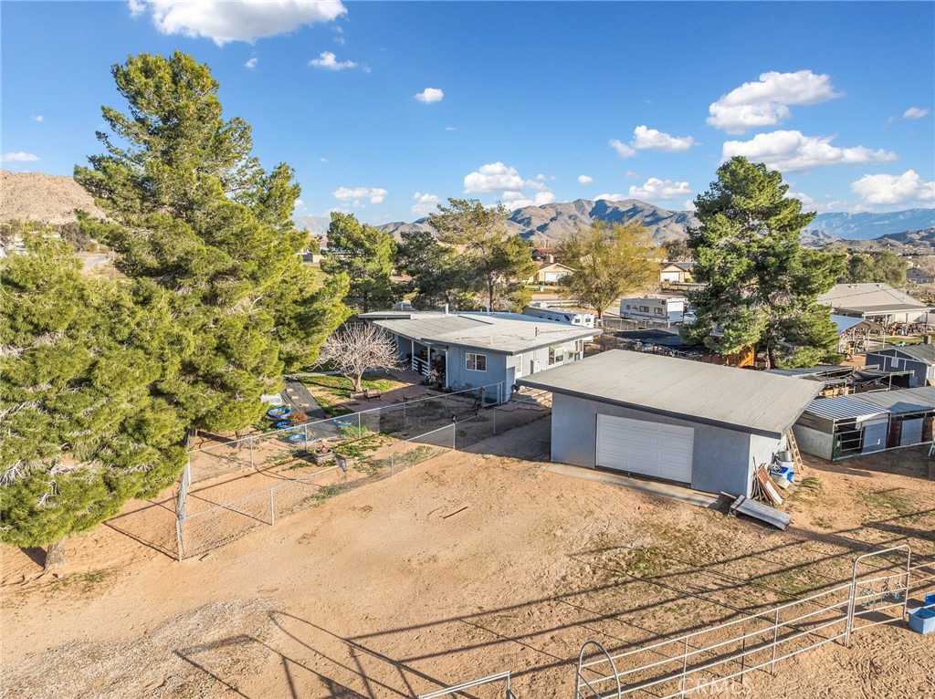 22977 El Centro