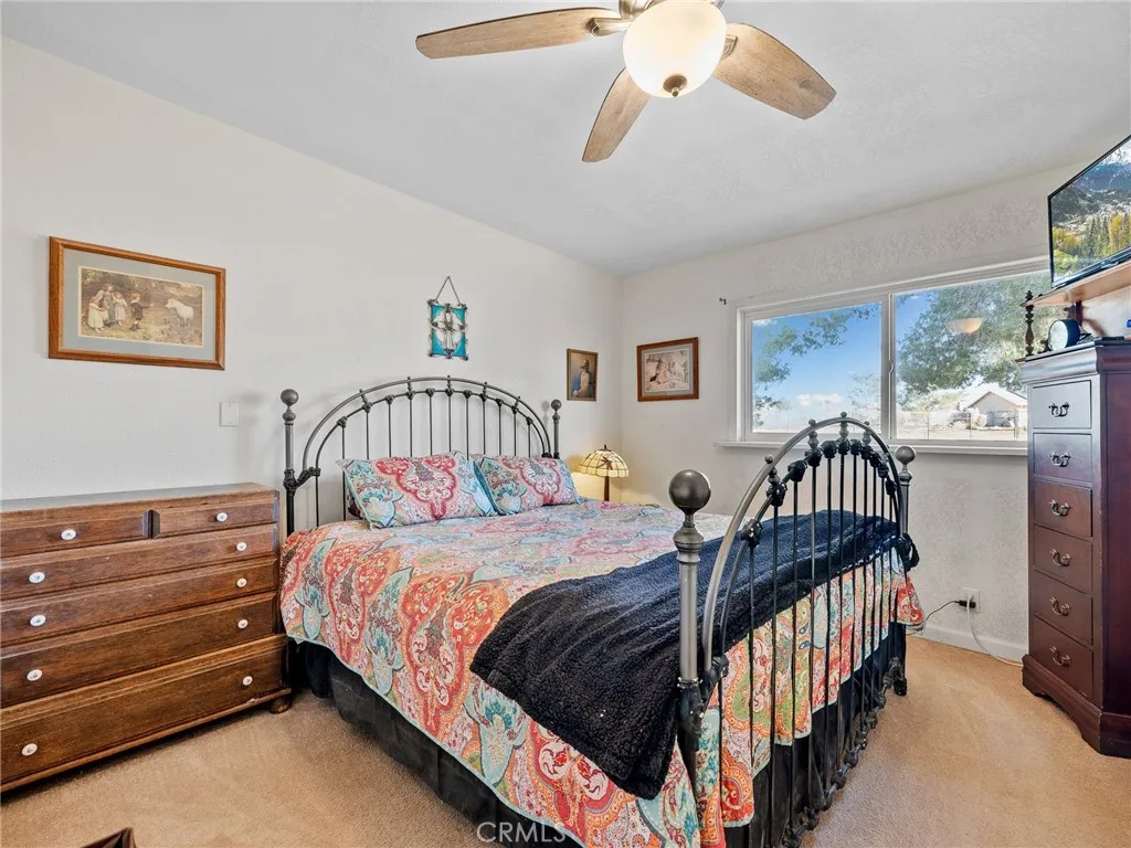 22977 El Centro