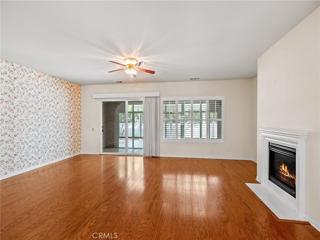10249 Lakeshore