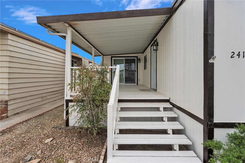 15252 Seneca Road 241