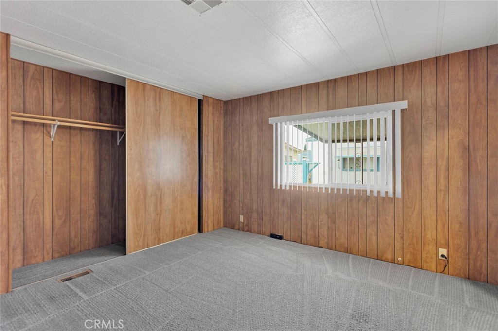 15252 Seneca Road 241