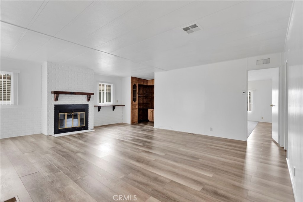 15252 Seneca Road 241