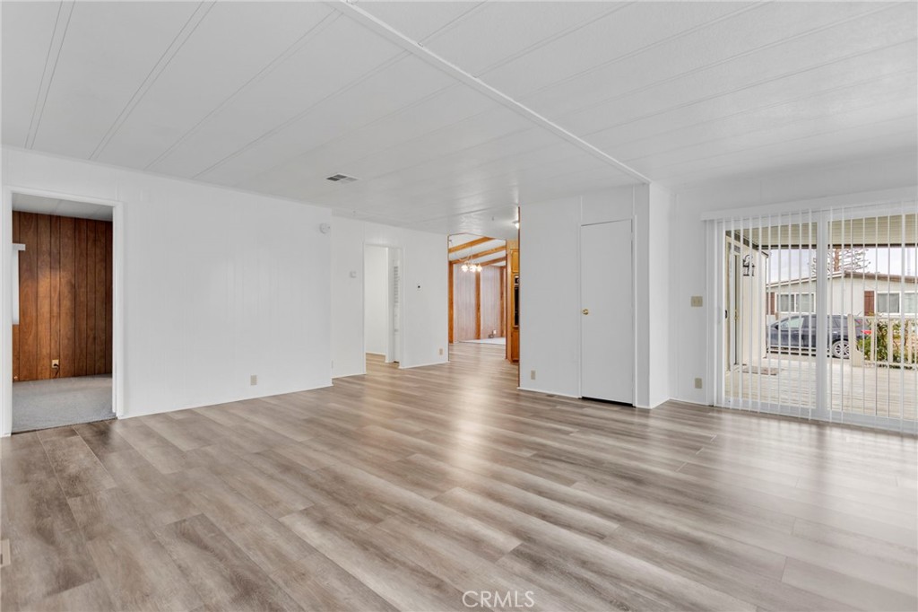 15252 Seneca Road 241