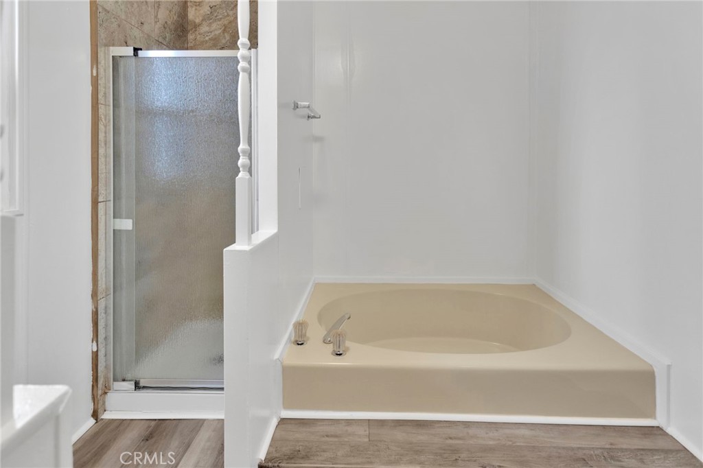 15252 Seneca Road 241