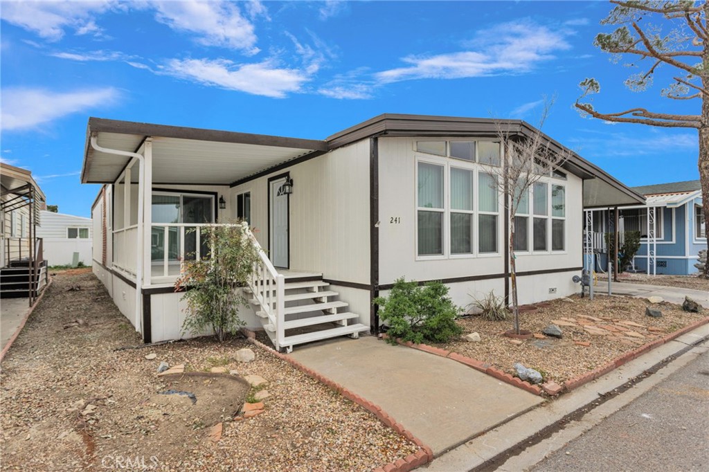 15252 Seneca Road 241
