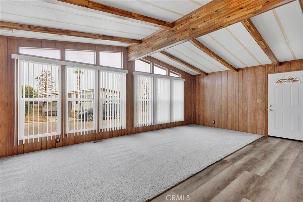 15252 Seneca Road 241