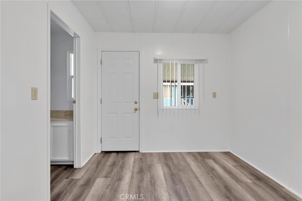 15252 Seneca Road 241