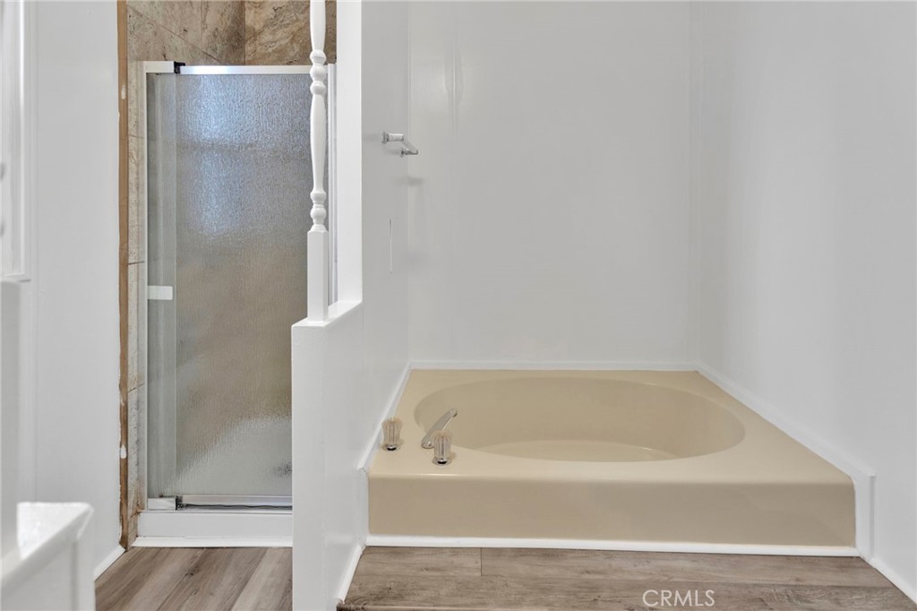 15252 Seneca Road 241