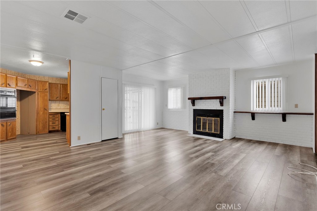 15252 Seneca Road 241