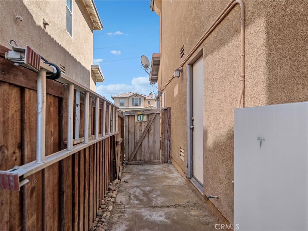 15126 Bluffside Lane
