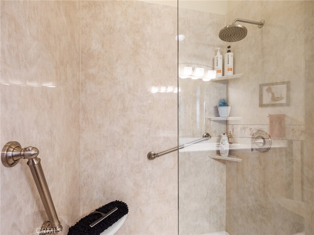 19330 Galloping Hill