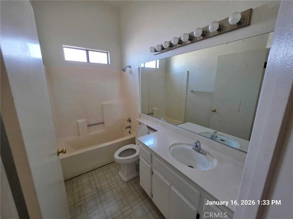 15501 Via Bahia Street