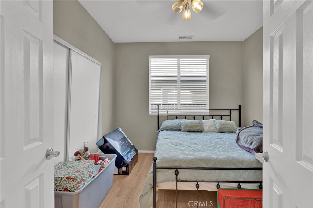 13277 Thornwood Court