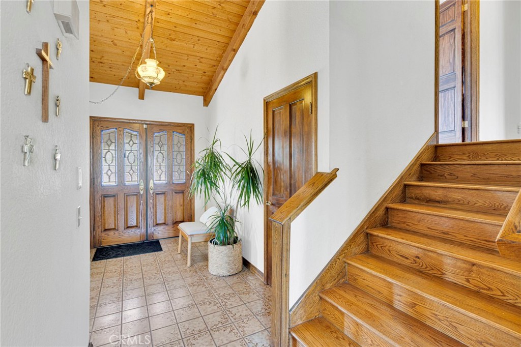 9535 Timberlane