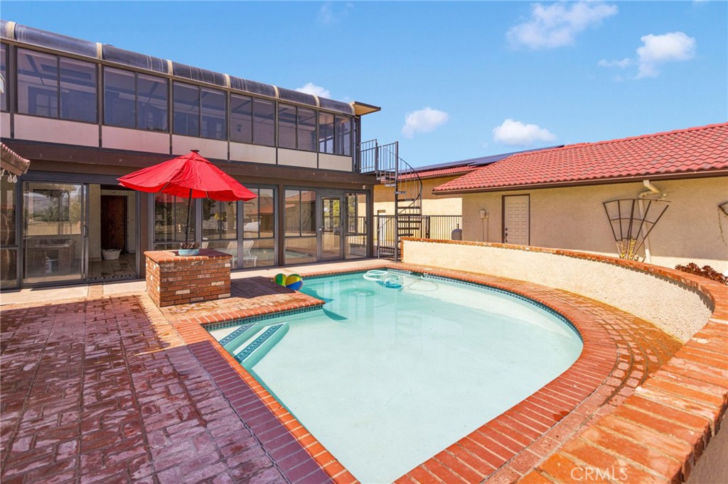 9535 Timberlane