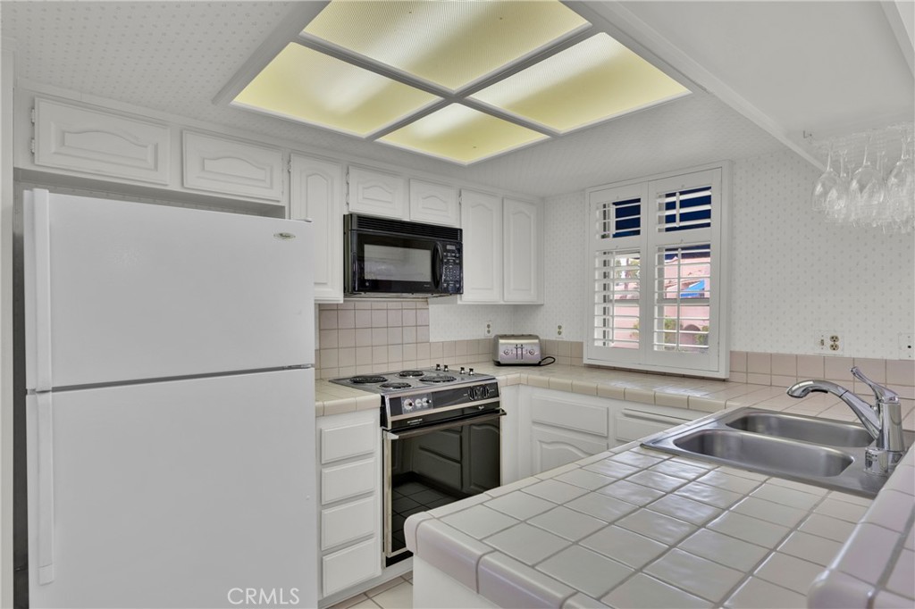 500 E Amado Road 407