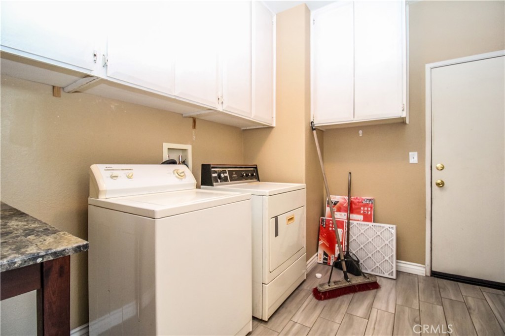 12745 High Vista