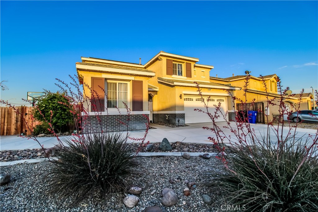 12745 High Vista