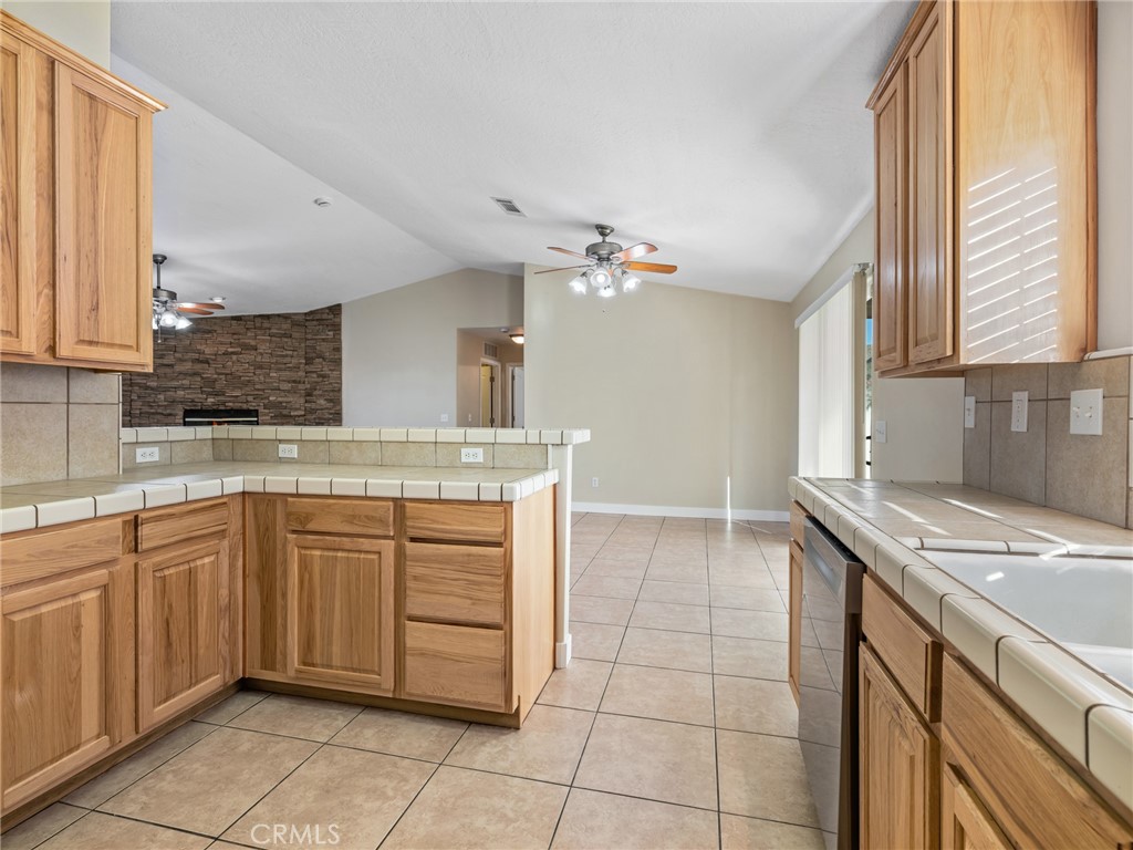9230 Allegra Vista