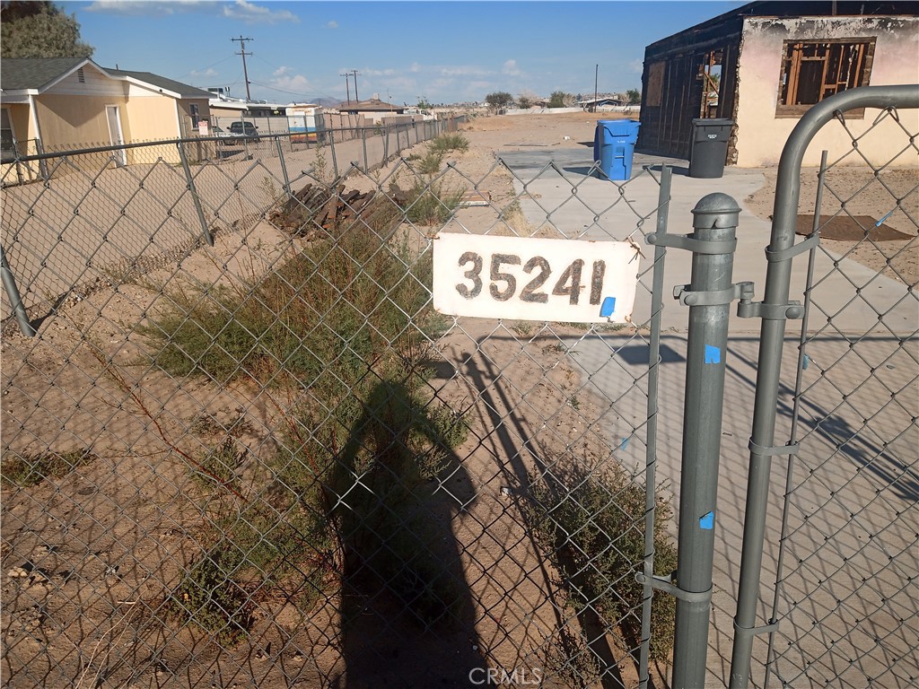 35241 Cedar