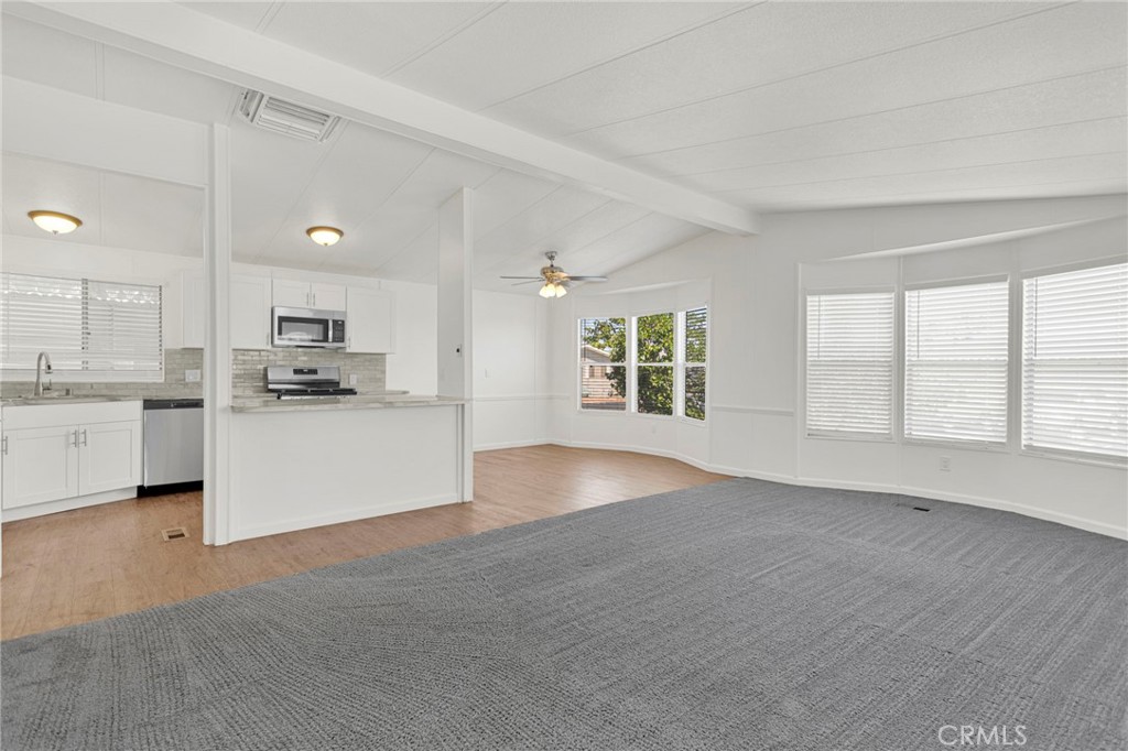 15252 Seneca Road 257