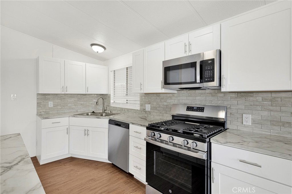 15252 Seneca Road 257