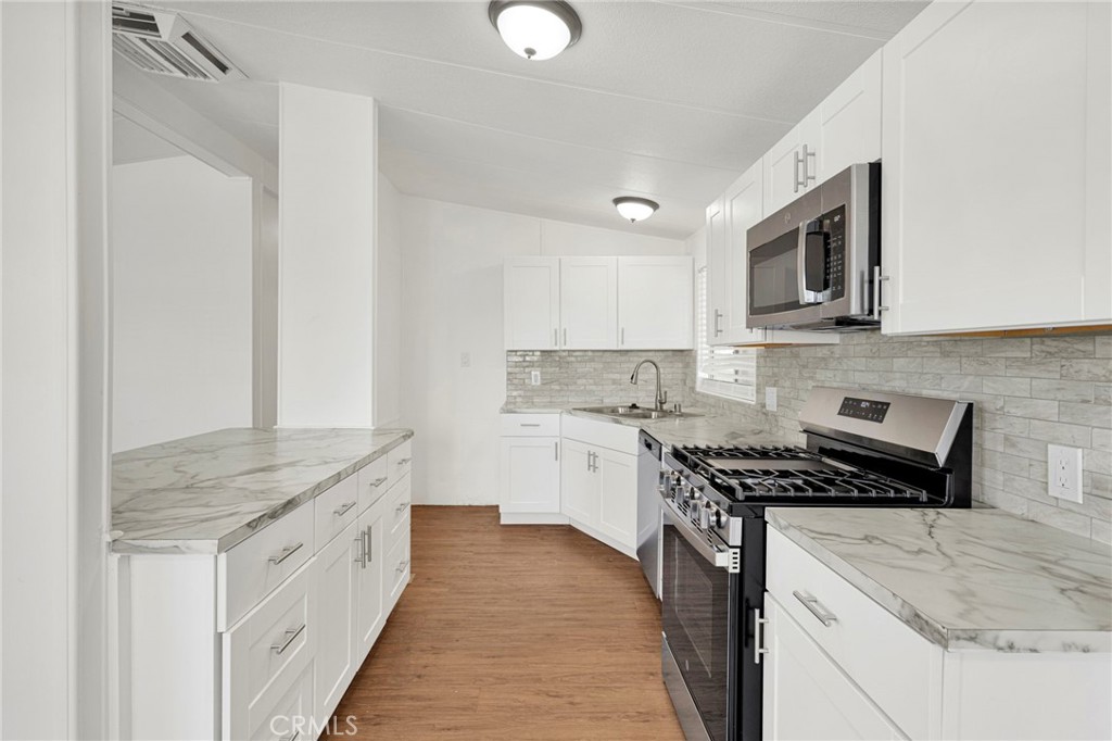 15252 Seneca Road 257