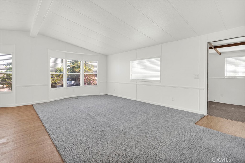 15252 Seneca Road 257