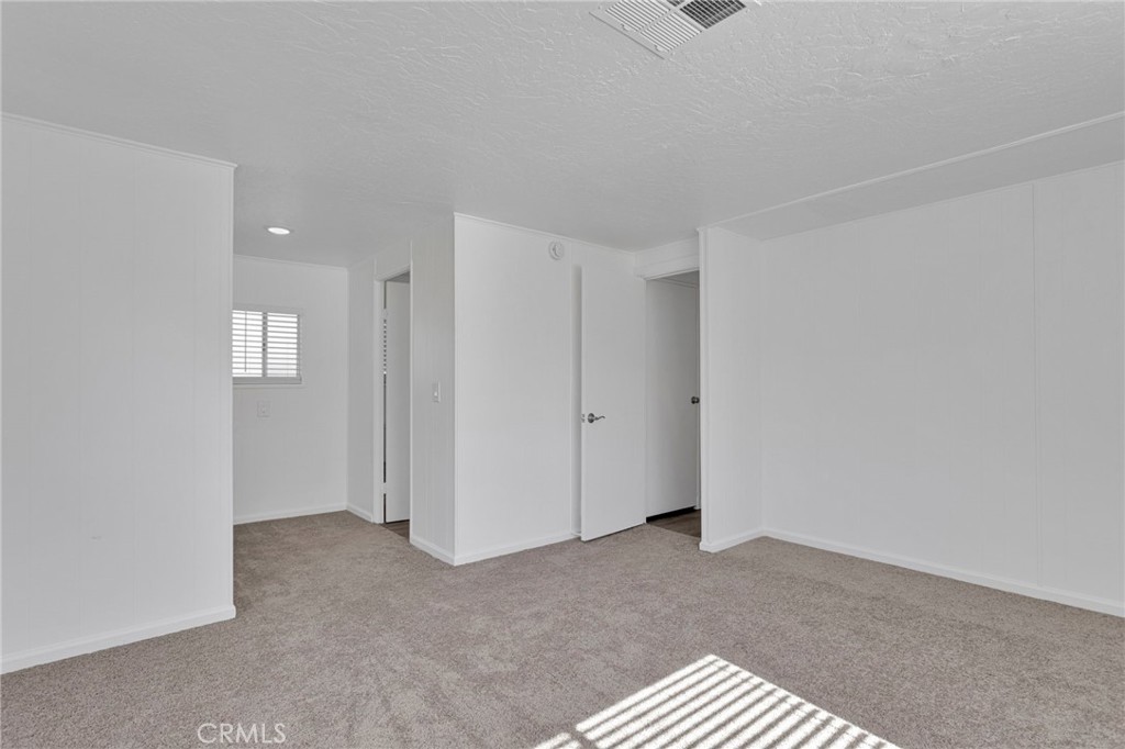 15252 Seneca Road 29