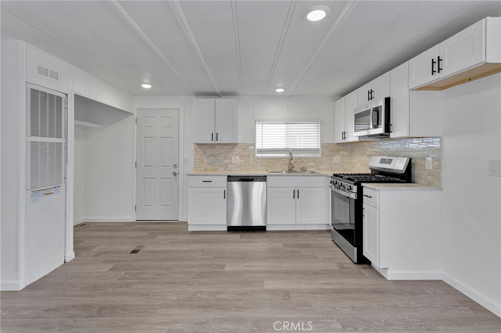 15252 Seneca Road 29