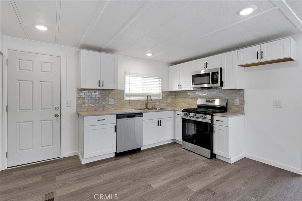15252 Seneca Road 29