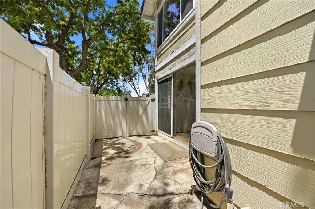 23721 Highland Valley Road