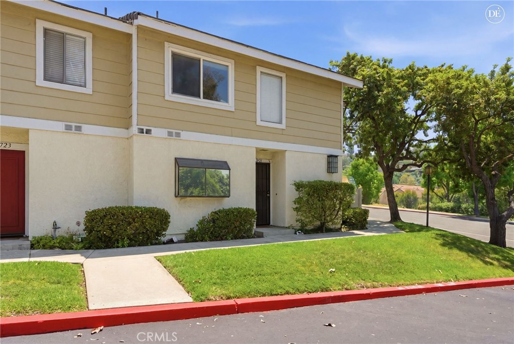 23721 Highland Valley Road
