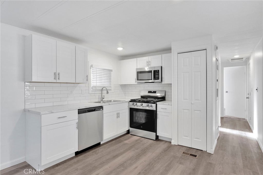 15252 Seneca Road 47