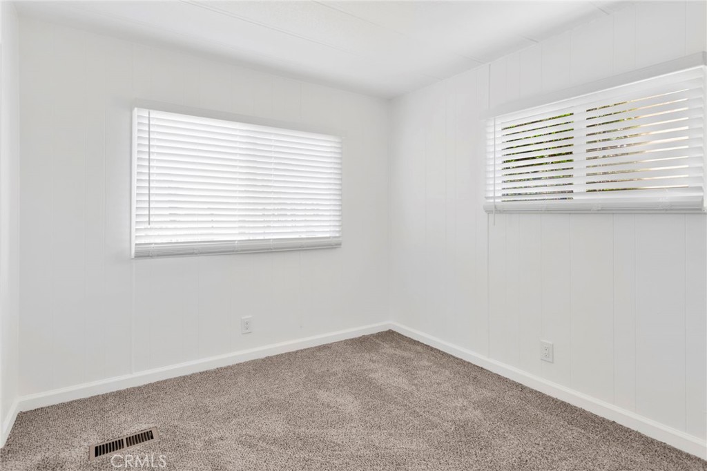15252 Seneca Road 47