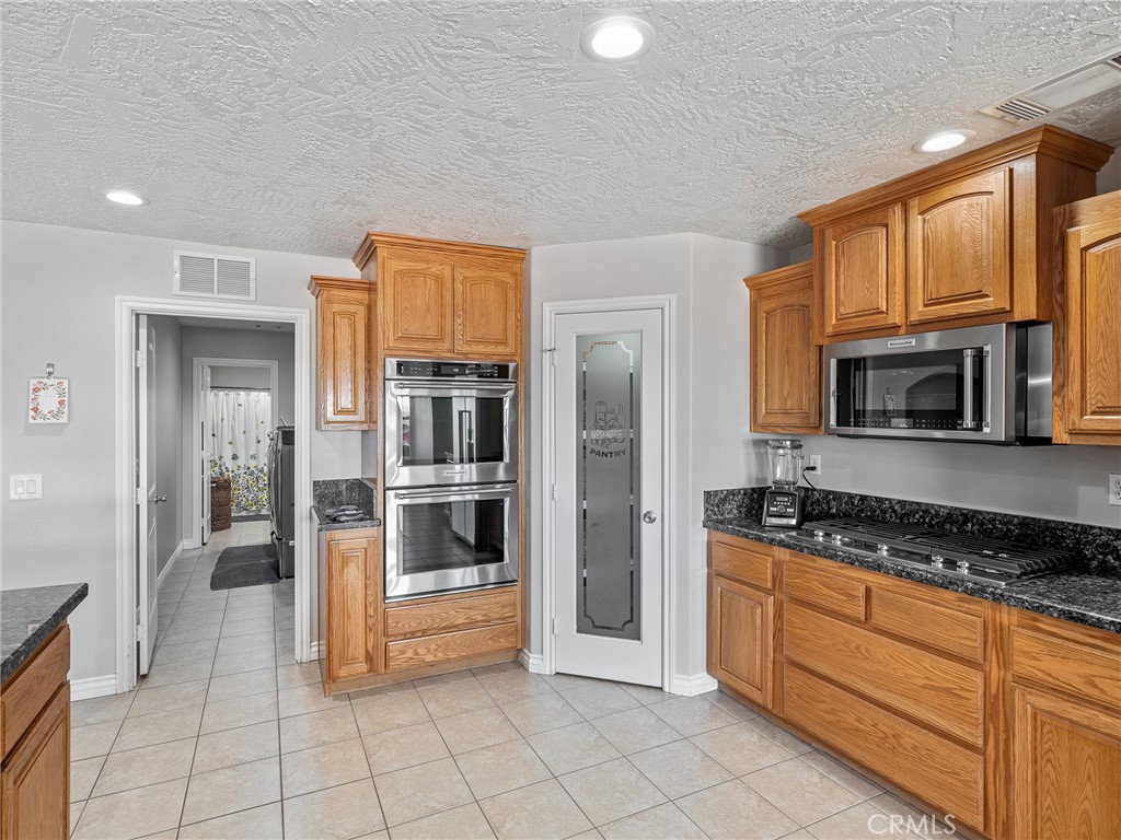 13850 Nightshade Road