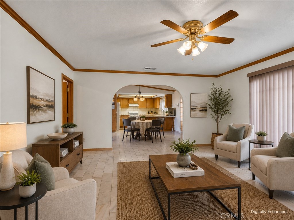 8756 Oakwood