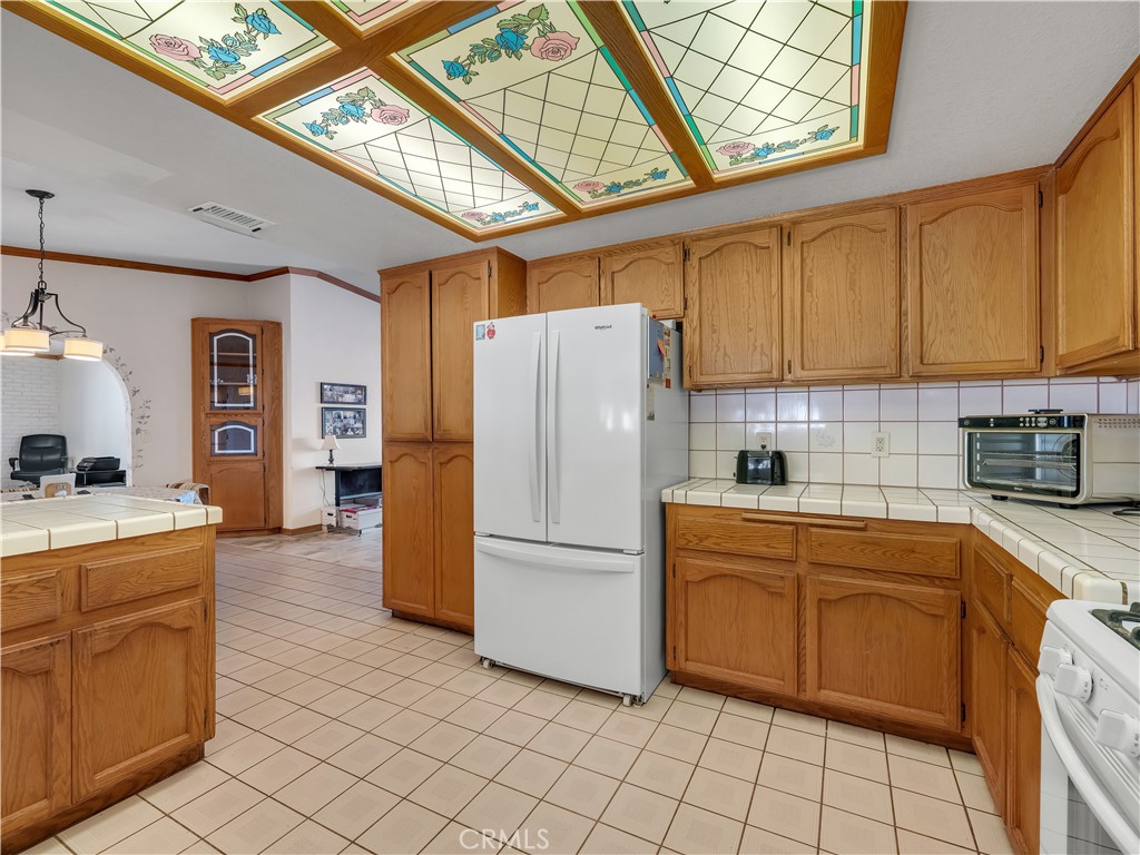 8756 Oakwood