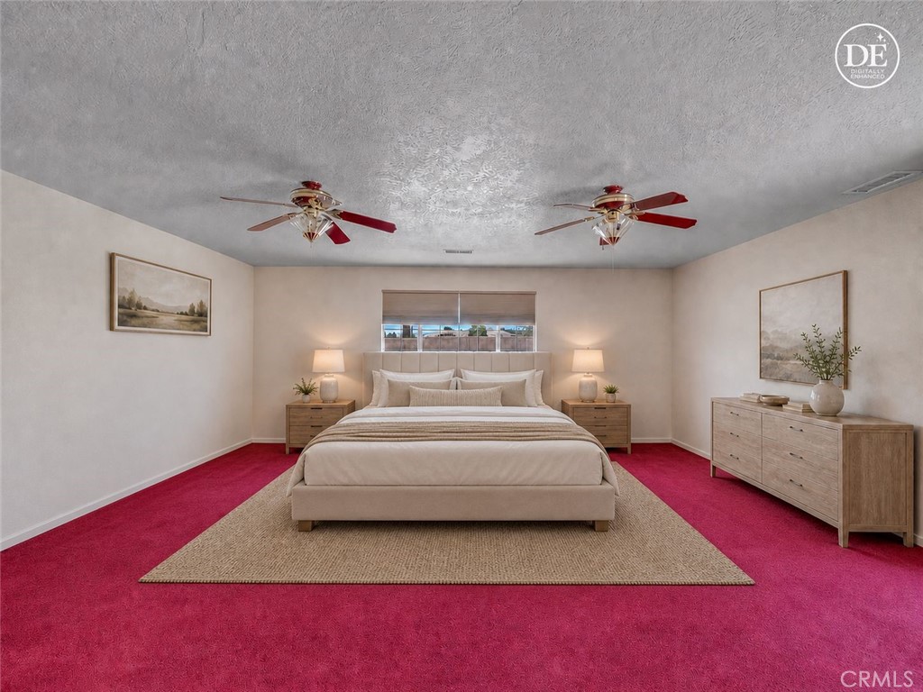 8756 Oakwood